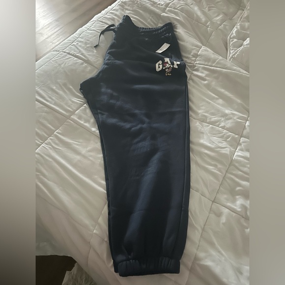 GAP x Disney Blue Sweats Set - Picture 6 of 7